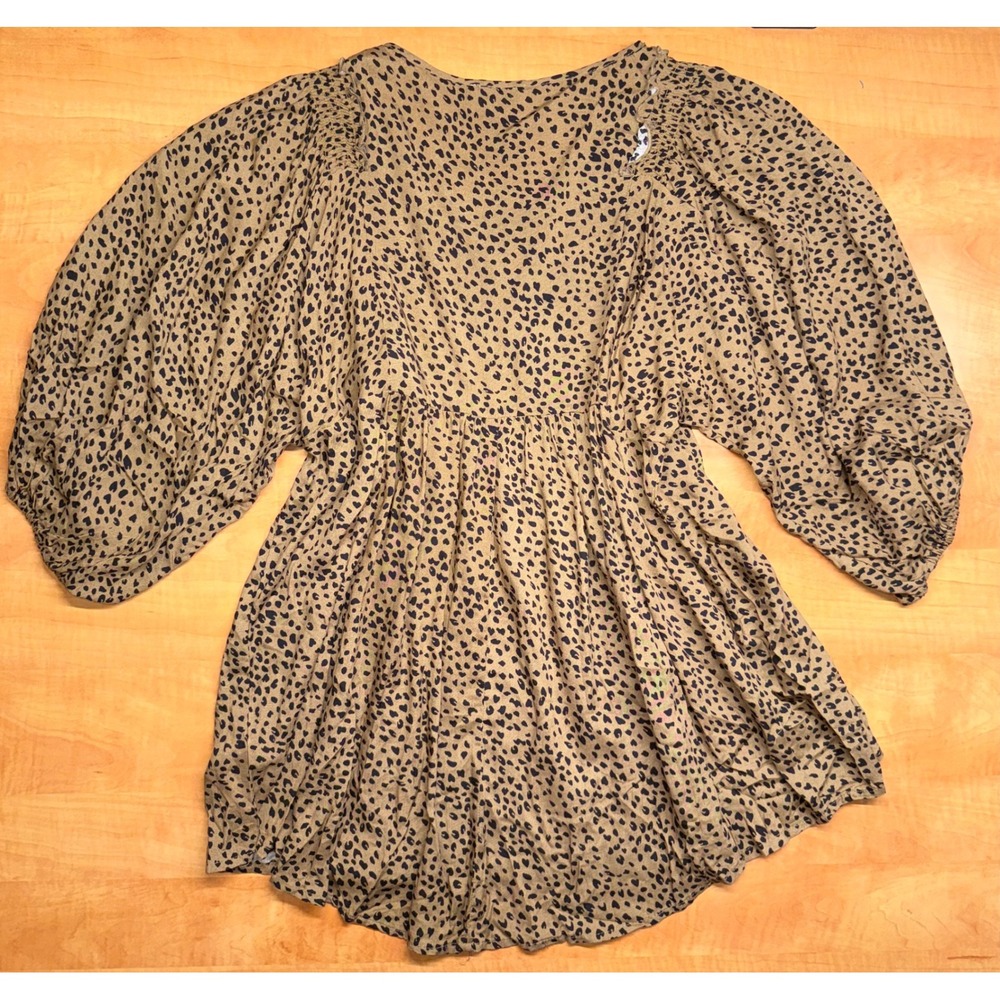 Umgee Animal Print Smocked Balloon Sleeve Babydoll Tunic Top Tan Black Small - Picture 5 of 7